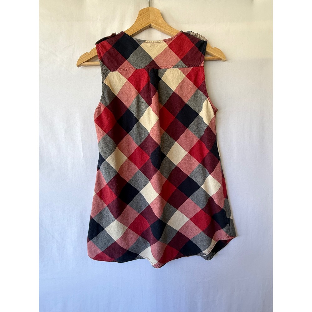 Fun 2 Fun Womens Red Navy Blue Diagonal Buffalo Plaid Sleeveless V-Neck Top M - Picture 5 of 5